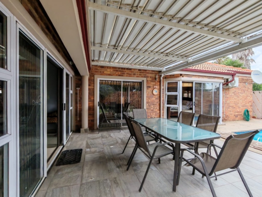 3 Bedroom Property for Sale in Three Rivers Gauteng