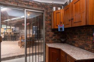 6 Bedroom Property for Sale in Edleen Gauteng