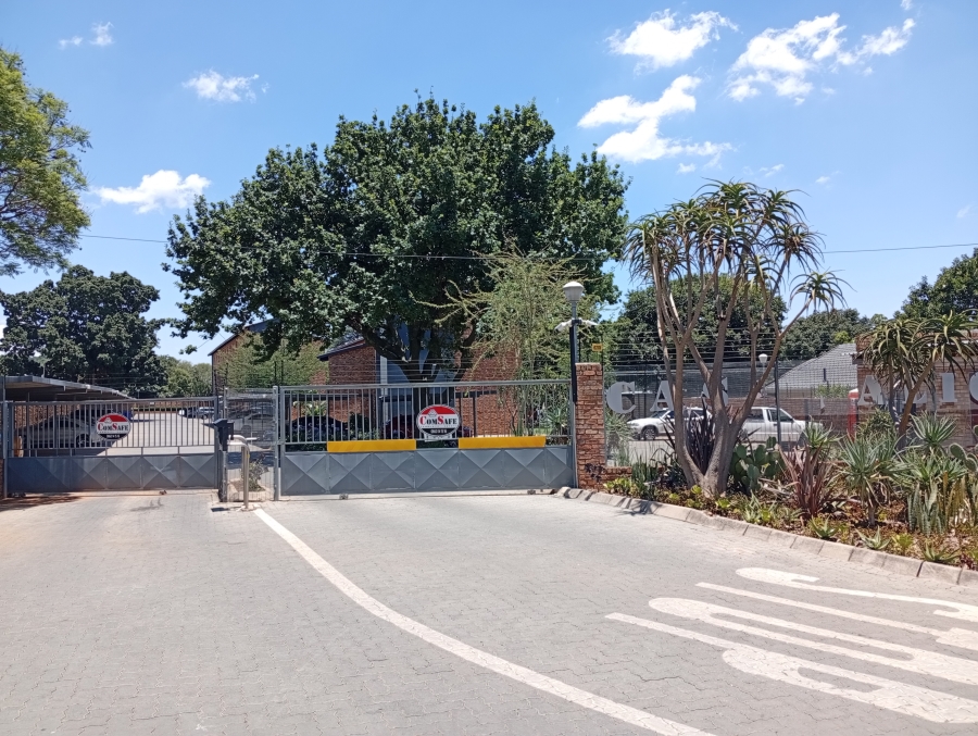 To Let 2 Bedroom Property for Rent in Die Wilgers Gauteng