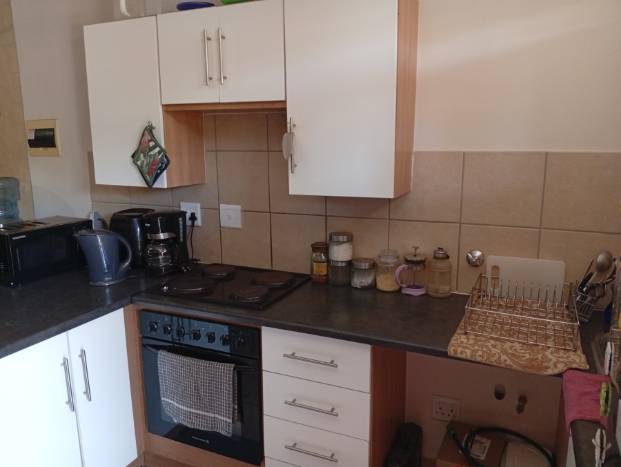 To Let 2 Bedroom Property for Rent in Die Wilgers Gauteng