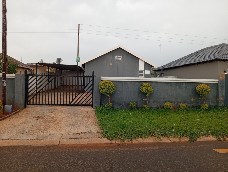 2 Bedroom Property for Sale in Mahube Valley Gauteng