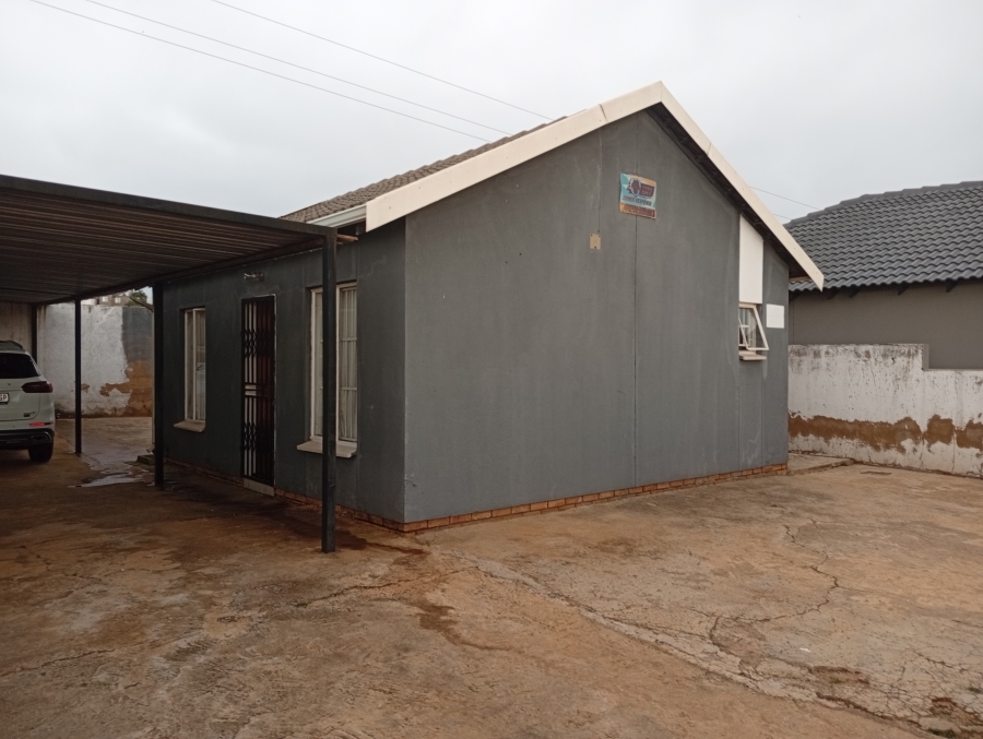2 Bedroom Property for Sale in Mahube Valley Gauteng