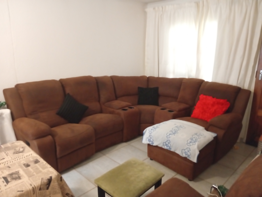 2 Bedroom Property for Sale in Mahube Valley Gauteng