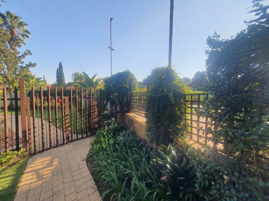 5 Bedroom Property for Sale in Vanderbijlpark SW 5 Gauteng