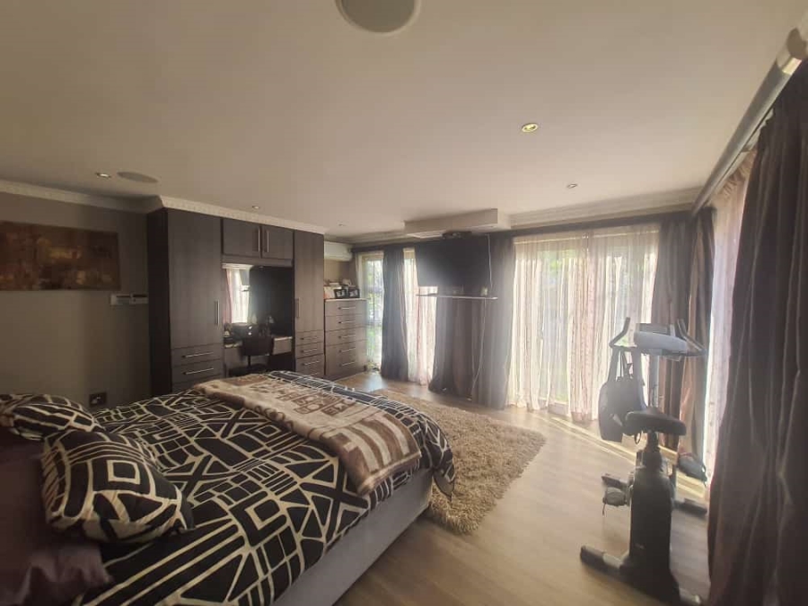 5 Bedroom Property for Sale in Vanderbijlpark SW 5 Gauteng