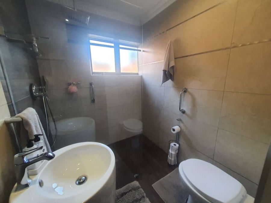 5 Bedroom Property for Sale in Vanderbijlpark SW 5 Gauteng