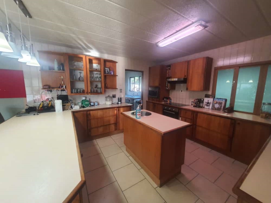 5 Bedroom Property for Sale in Vanderbijlpark SW 5 Gauteng