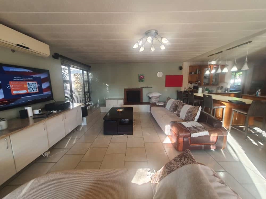 5 Bedroom Property for Sale in Vanderbijlpark SW 5 Gauteng