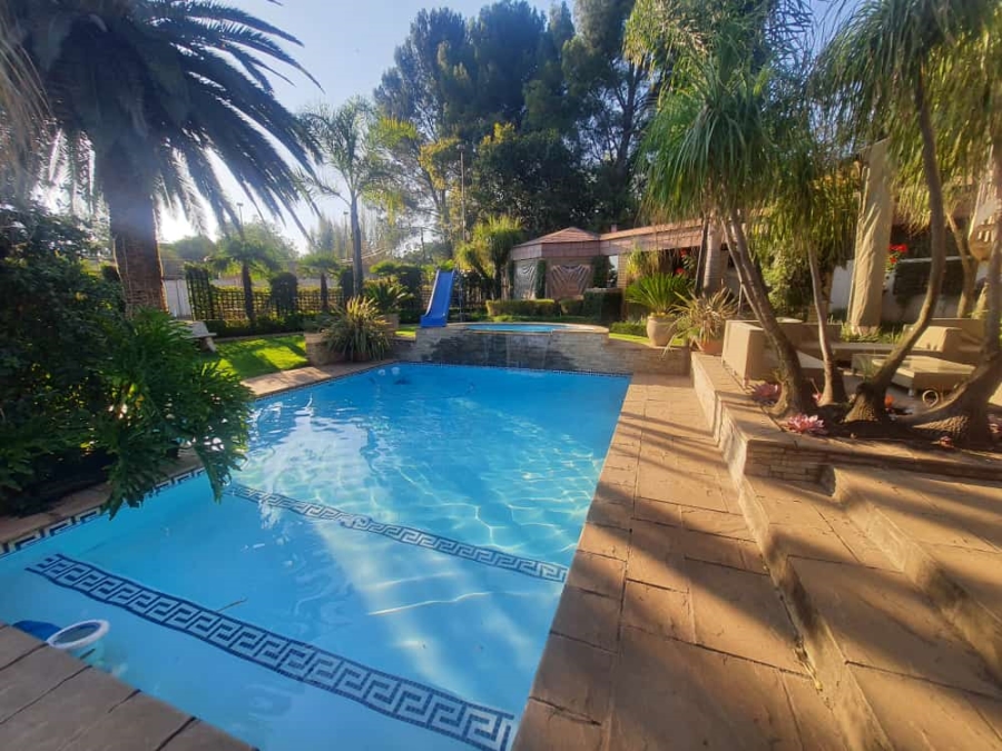 5 Bedroom Property for Sale in Vanderbijlpark SW 5 Gauteng