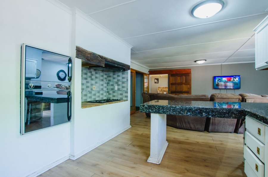 3 Bedroom Property for Sale in Faerie Glen Gauteng