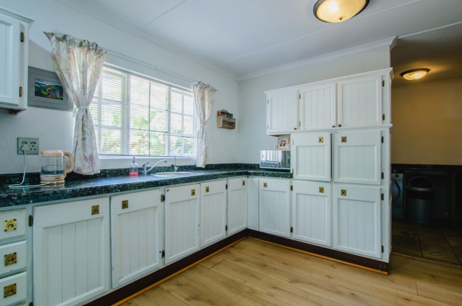 3 Bedroom Property for Sale in Faerie Glen Gauteng