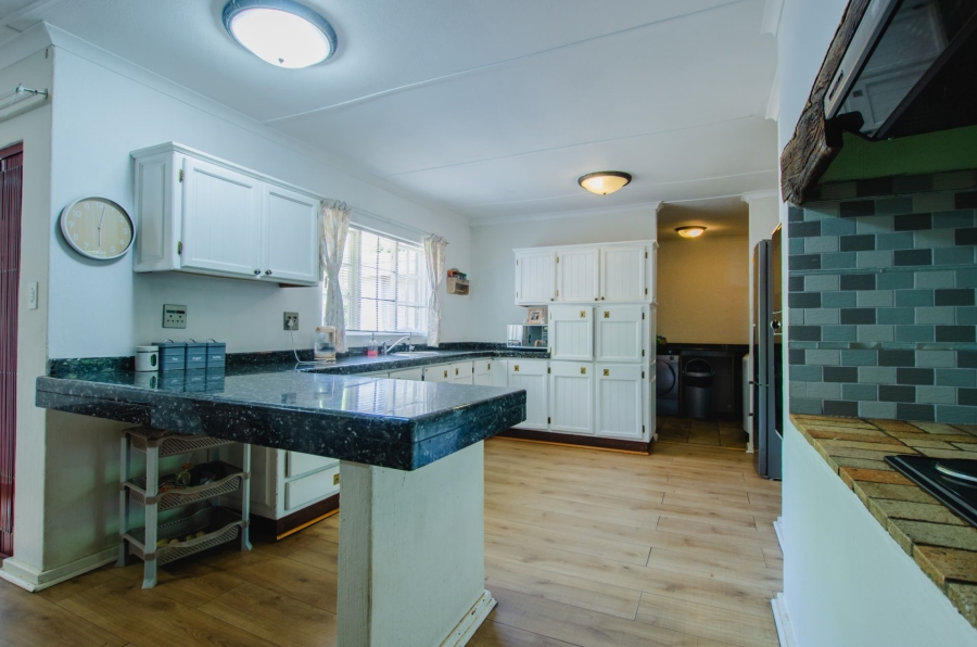 3 Bedroom Property for Sale in Faerie Glen Gauteng