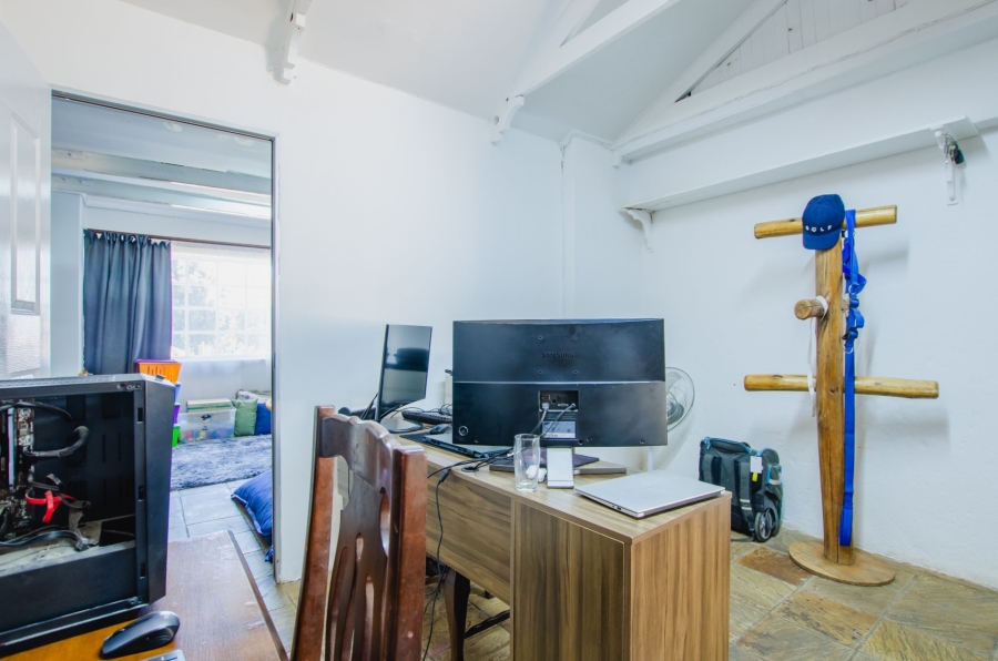 3 Bedroom Property for Sale in Faerie Glen Gauteng