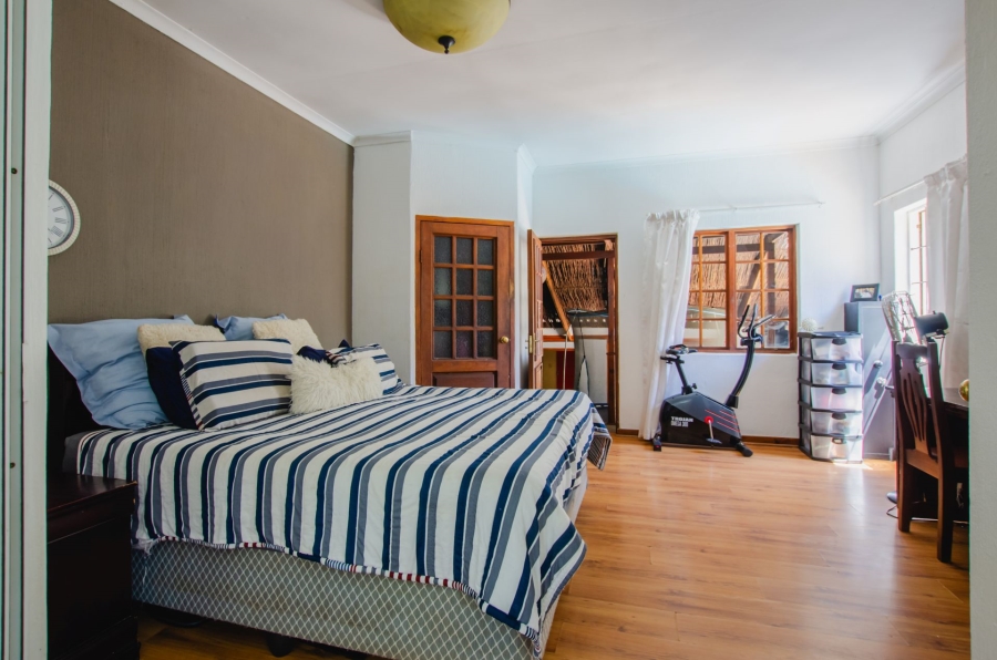 3 Bedroom Property for Sale in Faerie Glen Gauteng