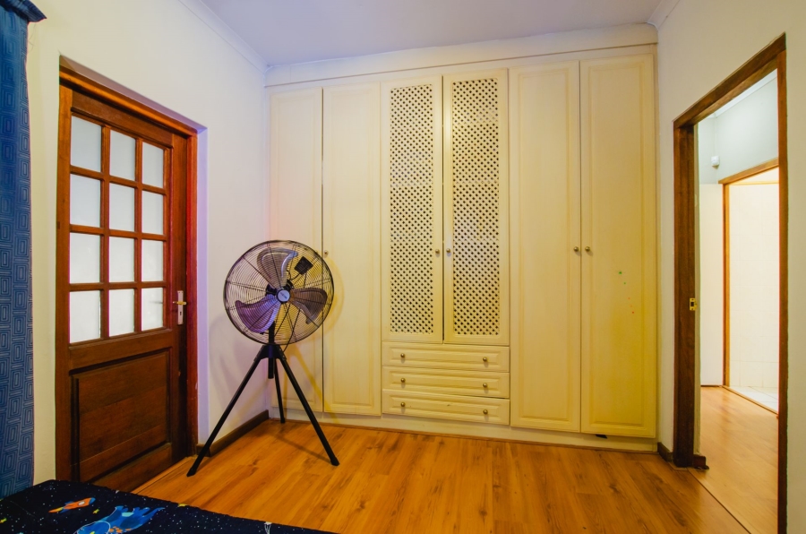 3 Bedroom Property for Sale in Faerie Glen Gauteng