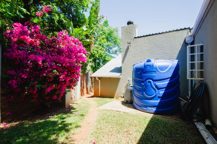 3 Bedroom Property for Sale in Faerie Glen Gauteng