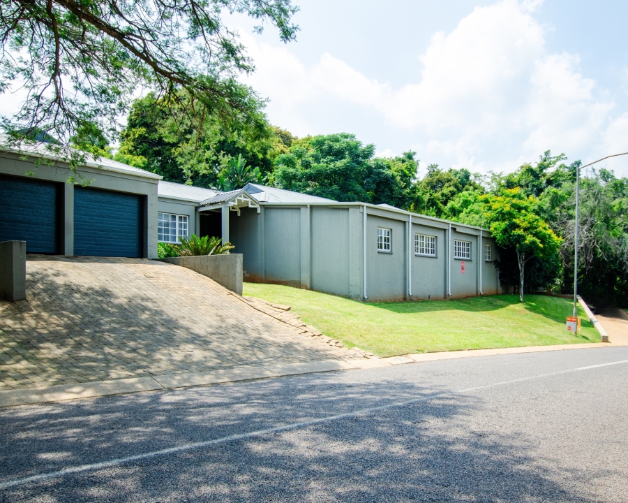 3 Bedroom Property for Sale in Faerie Glen Gauteng