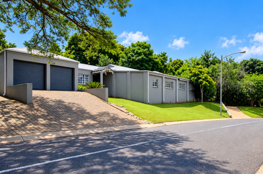 3 Bedroom Property for Sale in Faerie Glen Gauteng