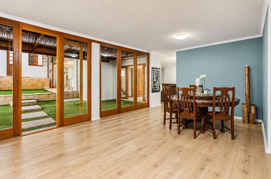 3 Bedroom Property for Sale in Faerie Glen Gauteng
