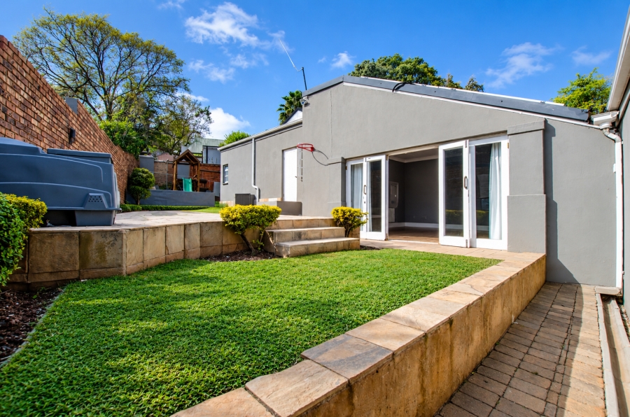 3 Bedroom Property for Sale in Faerie Glen Gauteng