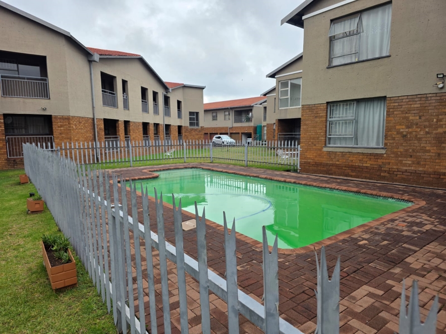 2 Bedroom Property for Sale in Vanderbijlpark CE 3 Gauteng