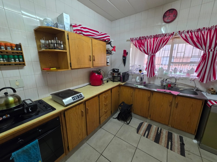2 Bedroom Property for Sale in Vanderbijlpark CE 3 Gauteng