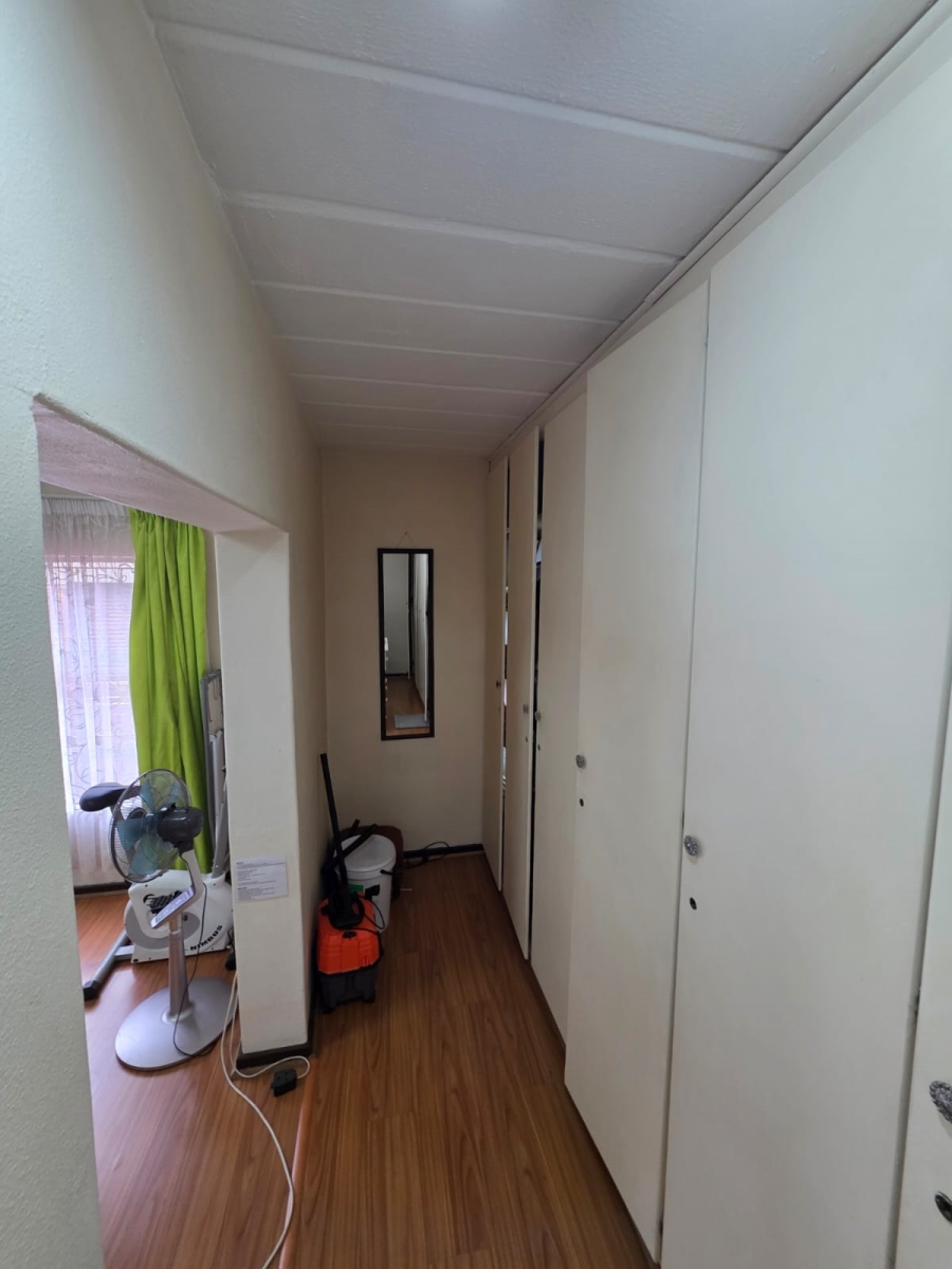 2 Bedroom Property for Sale in Vanderbijlpark CE 3 Gauteng