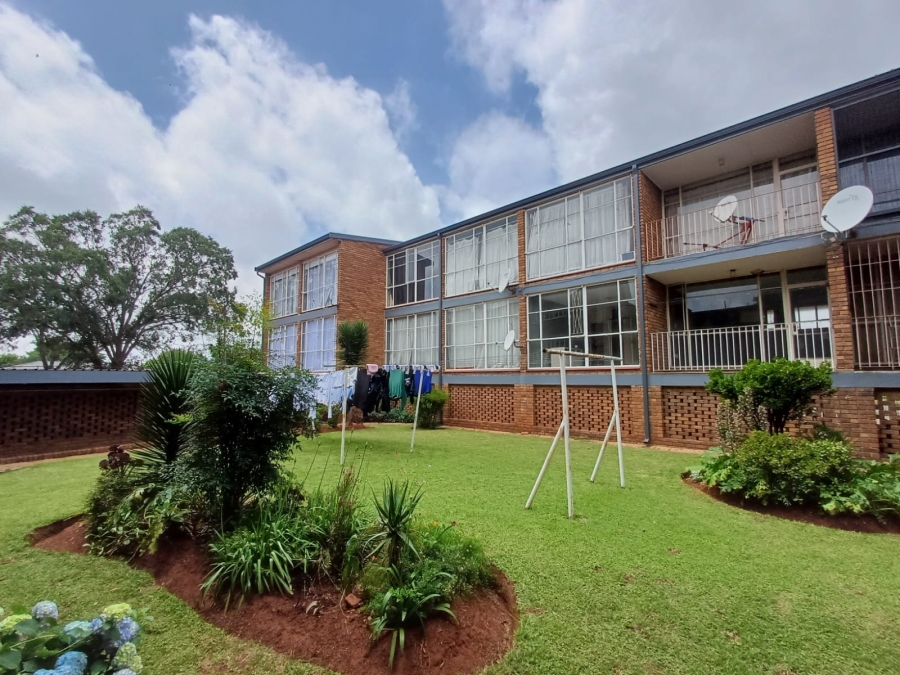 1 Bedroom Property for Sale in Casseldale Gauteng