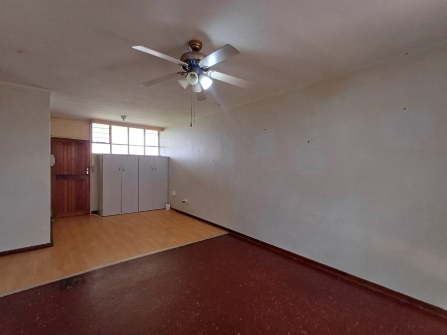 1 Bedroom Property for Sale in Casseldale Gauteng