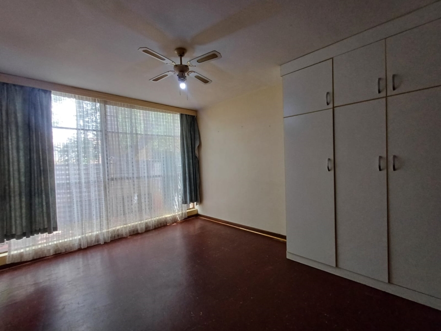 1 Bedroom Property for Sale in Casseldale Gauteng