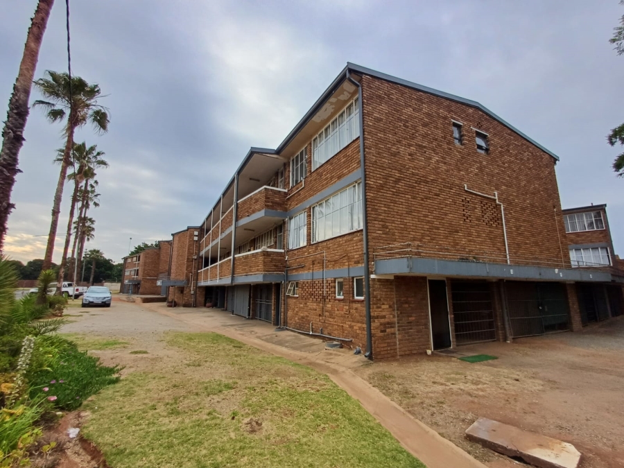 1 Bedroom Property for Sale in Casseldale Gauteng