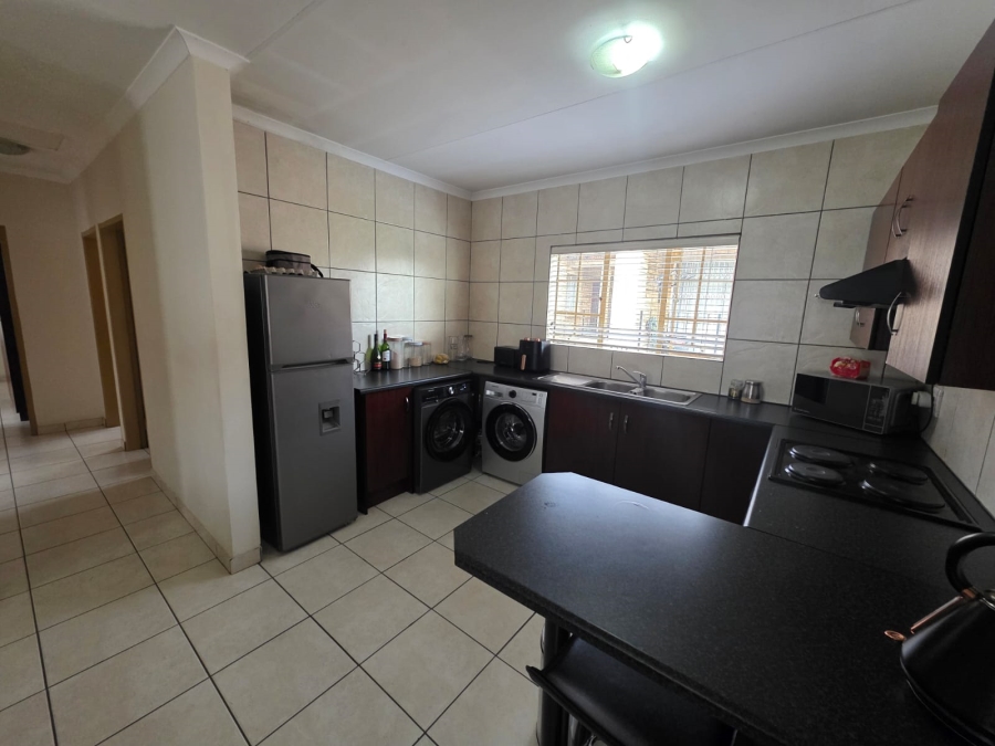 To Let 3 Bedroom Property for Rent in Vanderbijlpark SW 5 Gauteng