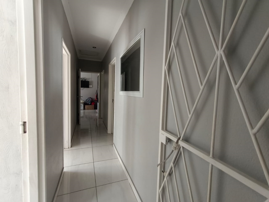 To Let 3 Bedroom Property for Rent in Vanderbijlpark SE 4 Gauteng