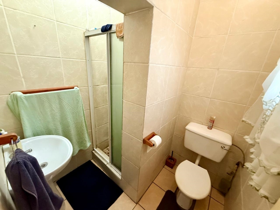 2 Bedroom Property for Sale in Rothdene Gauteng