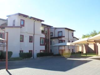 To Let 2 Bedroom Property for Rent in Magaliessig Gauteng