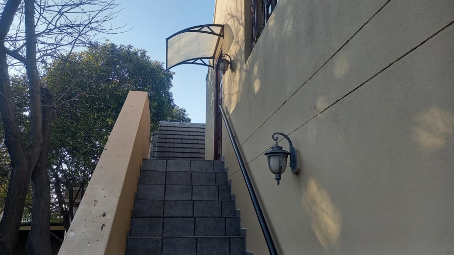 To Let 1 Bedroom Property for Rent in Bedfordview Gauteng