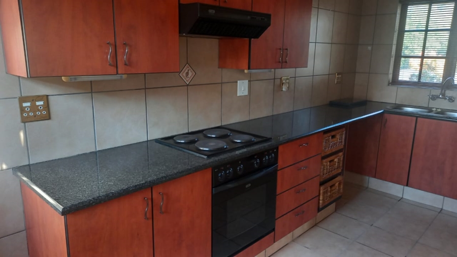 To Let 1 Bedroom Property for Rent in Bedfordview Gauteng