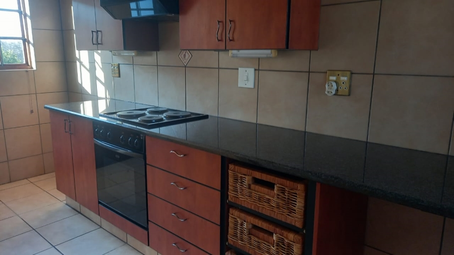 To Let 1 Bedroom Property for Rent in Bedfordview Gauteng