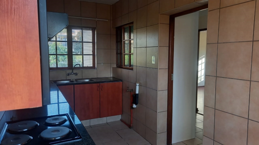 To Let 1 Bedroom Property for Rent in Bedfordview Gauteng