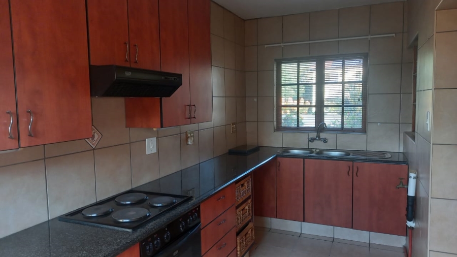 To Let 1 Bedroom Property for Rent in Bedfordview Gauteng