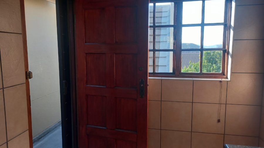 To Let 1 Bedroom Property for Rent in Bedfordview Gauteng