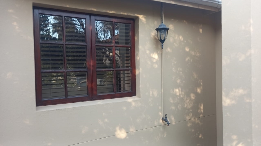 To Let 1 Bedroom Property for Rent in Bedfordview Gauteng