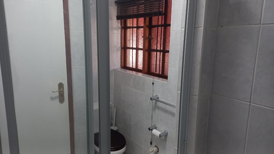 To Let 1 Bedroom Property for Rent in Bedfordview Gauteng