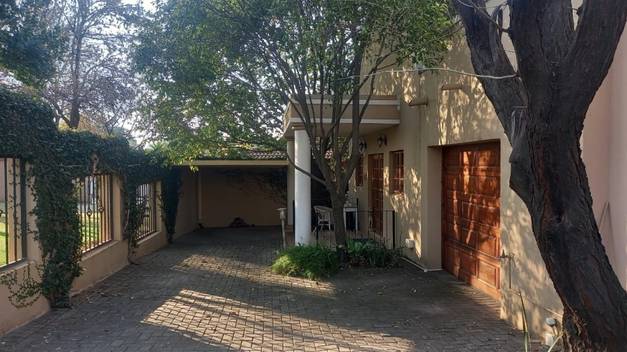 To Let 1 Bedroom Property for Rent in Bedfordview Gauteng
