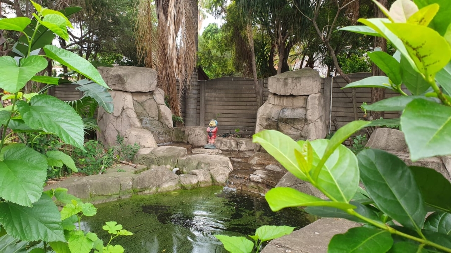 5 Bedroom Property for Sale in Brackendowns Gauteng