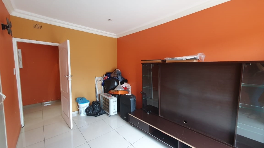 5 Bedroom Property for Sale in Brackendowns Gauteng