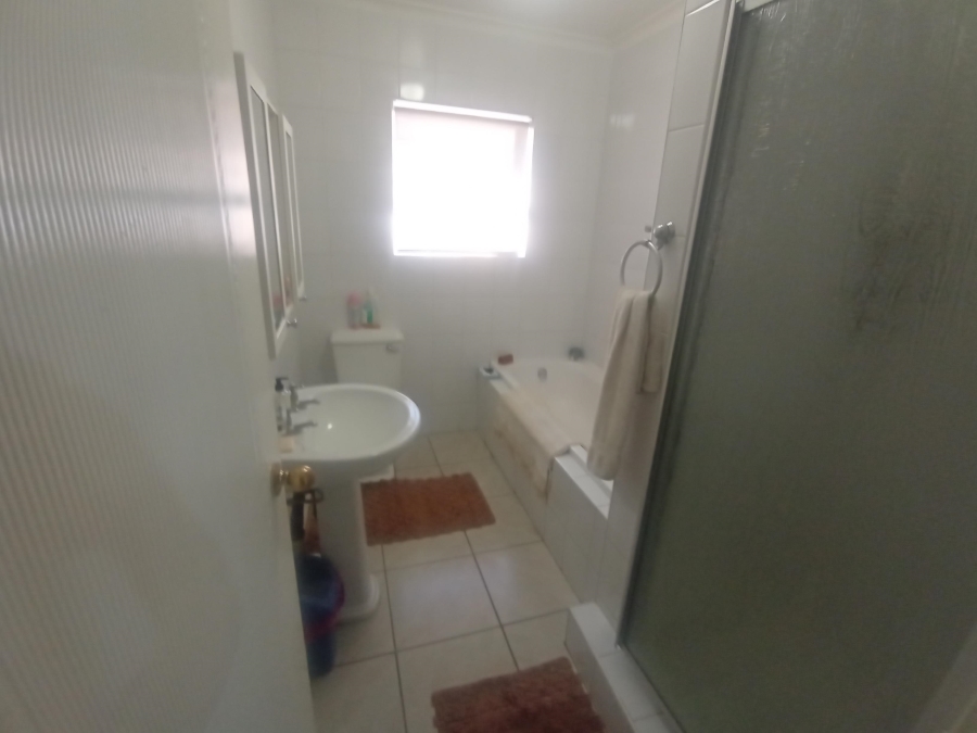 3 Bedroom Property for Sale in Glenvista Gauteng