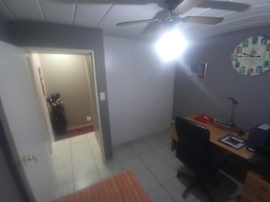 3 Bedroom Property for Sale in Glenvista Gauteng