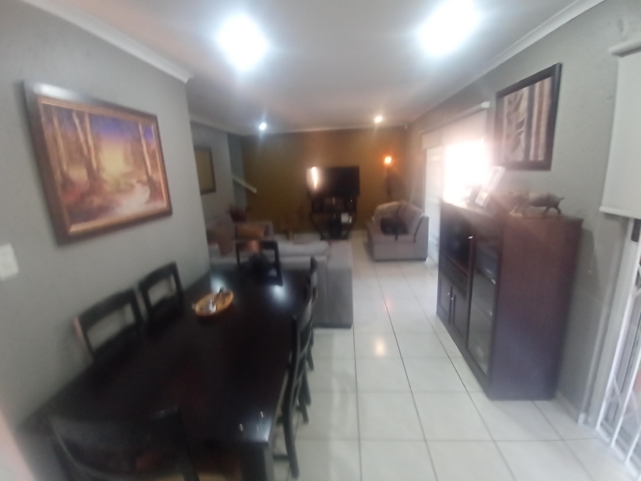 3 Bedroom Property for Sale in Glenvista Gauteng