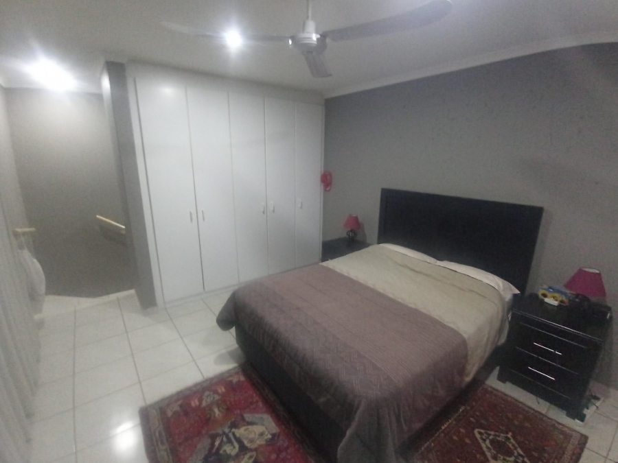 3 Bedroom Property for Sale in Glenvista Gauteng